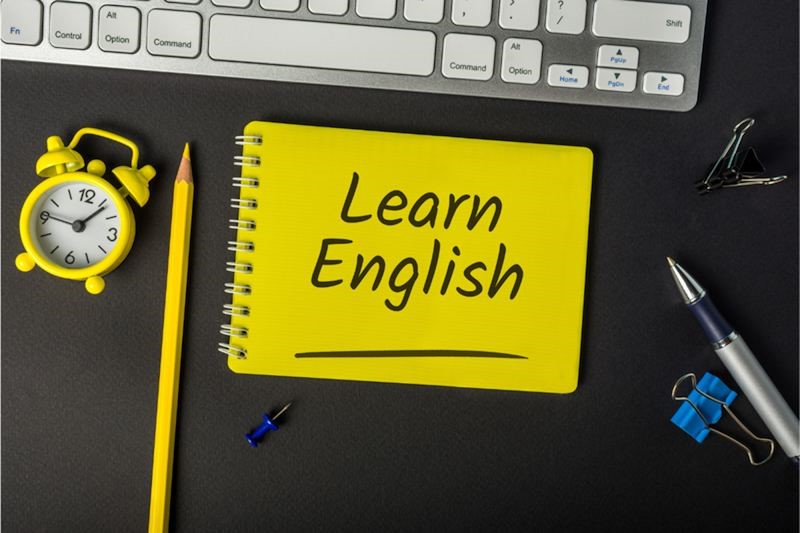 خصوصیات یک نرم‌افزار آموزش زبان انگلیسی کاربردی